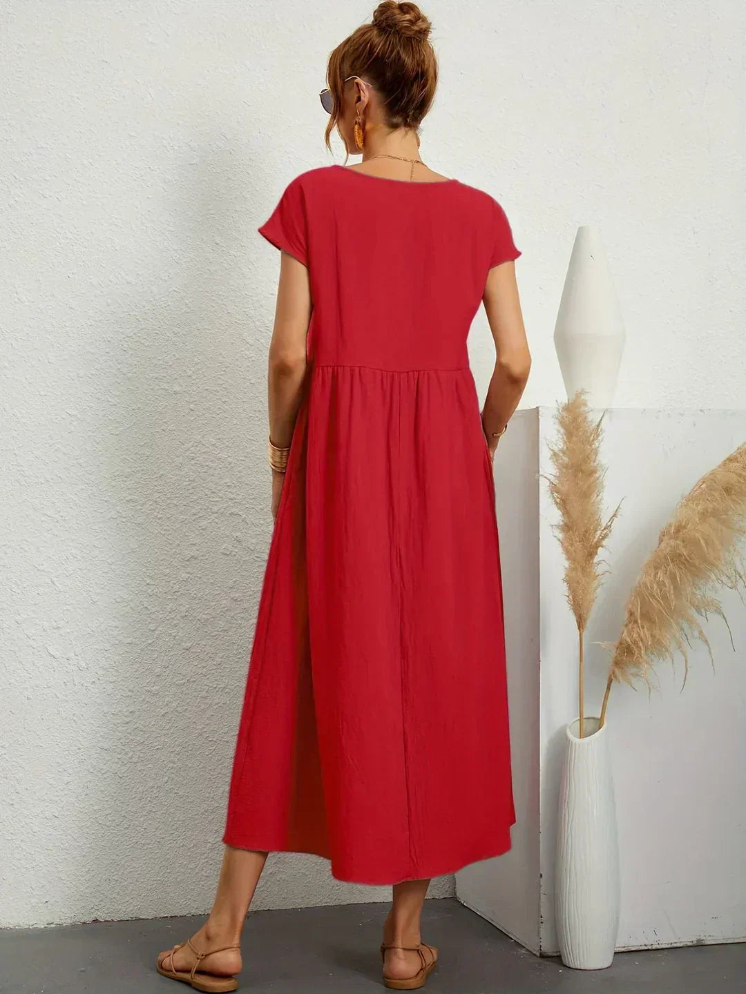 VESTIDO MEDIO FLUIDO ATEMPORAL