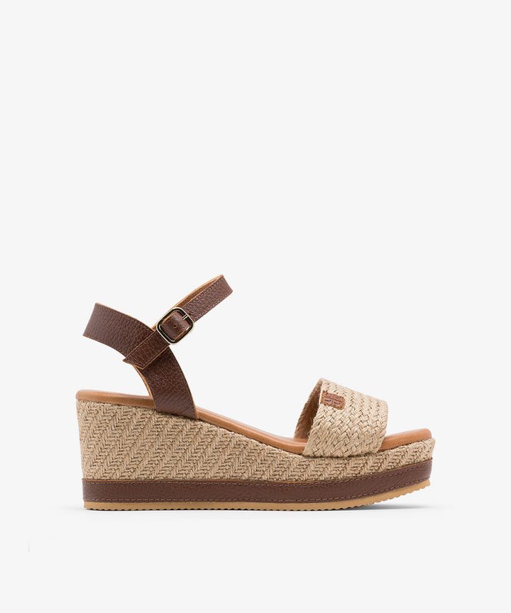 SANDALIAS CON CUÑA CUERO