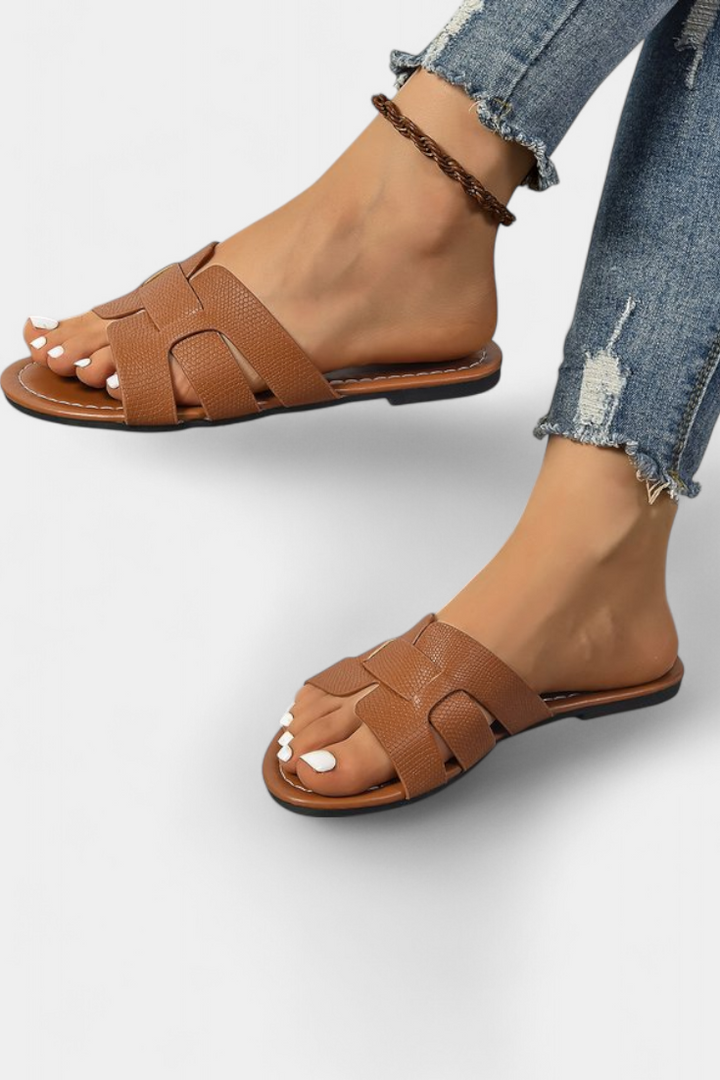 SANDALIAS PLANAS GEOMÉTRICO
